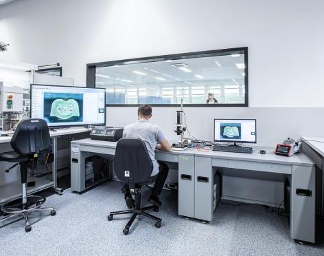 電子連接器制造環(huán)境控制：潔凈車(chē)間設(shè)計(jì)與工程優(yōu)化方案